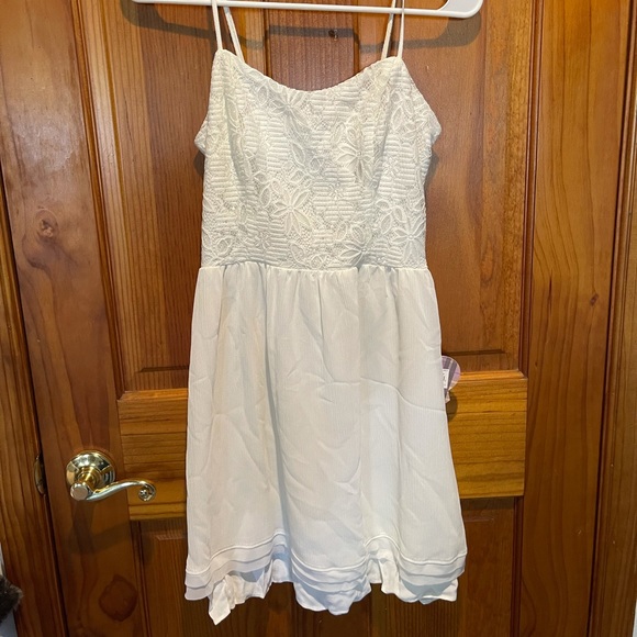 Dress - Picture 1 of 2